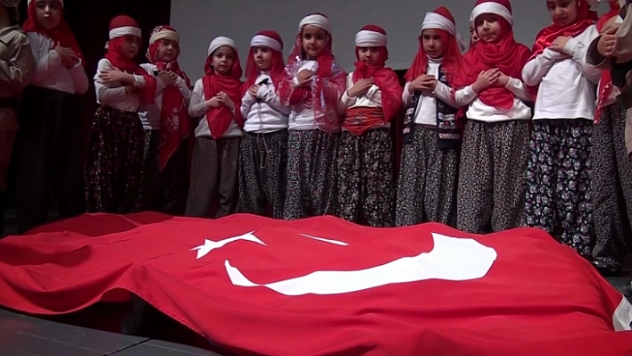 Elazığ Anaokul Tarafından 'Çanakkale' Programı Düzenlendi