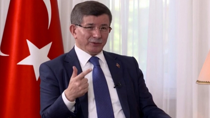 Davutoğlu'ndan Yeni Parti Açıklaması!