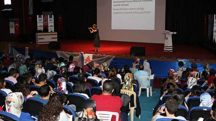 Elazığ Belediyesinden Öğrencilere Destek