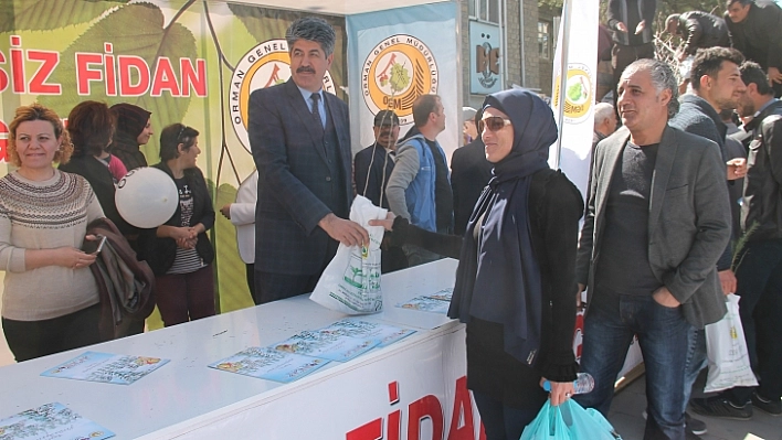 5 Bin Fidan Ücretsiz Olarak Dağıtıldı