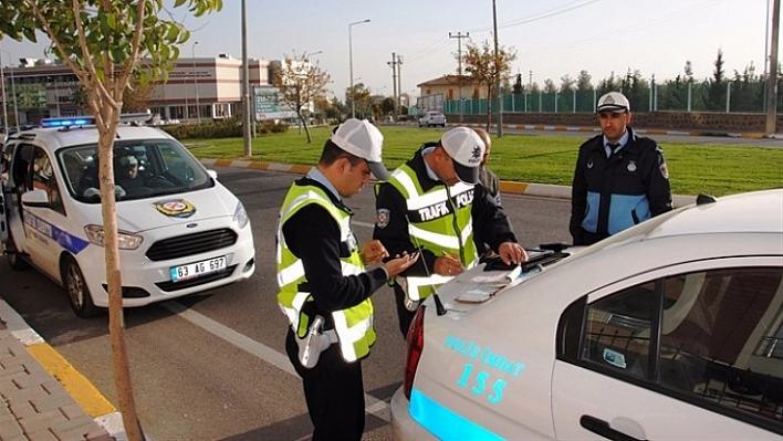 Ehliyetlerine El Konuldu