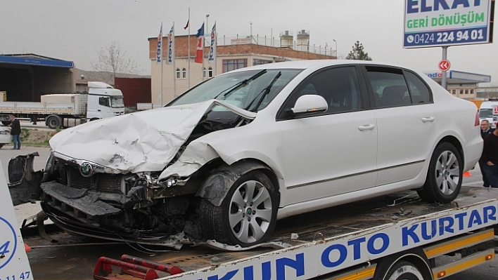 Trafik Kazası 2 Yaralı