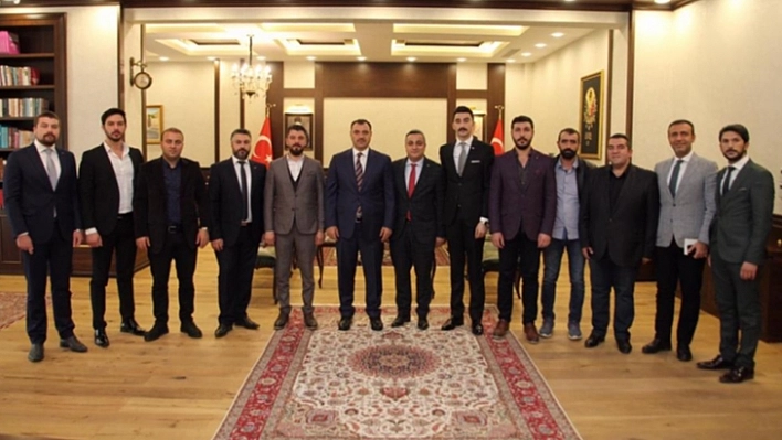 Genç Girişimcilerden Vali Kaldırım'a Ziyaret