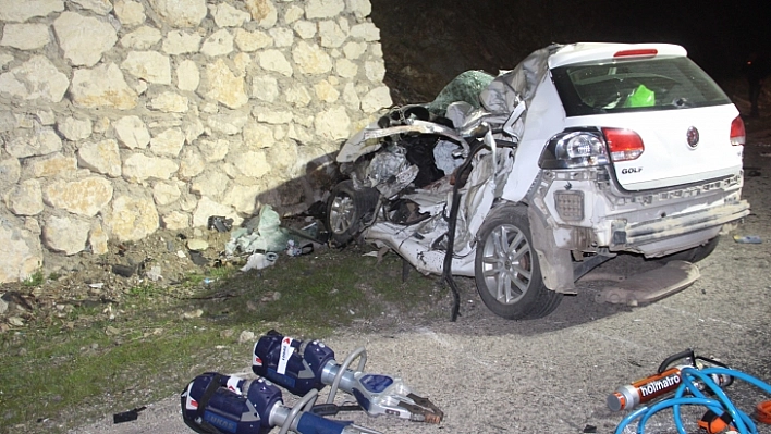 Trafik Kazası 1 Ölü, 2 Yaralı