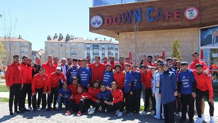 Elaziz Belediyespor Futbolcularından Örnek Davranış