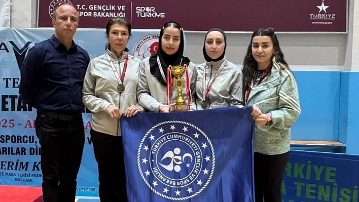 Masa Tenisinde Tarihi Başarı