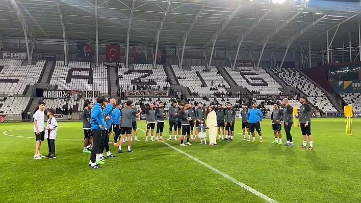 Elazığ'da Sürpriz Parti