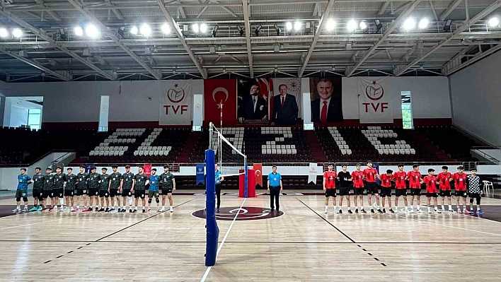 Elazığ'da Voleybol Müsabakaları