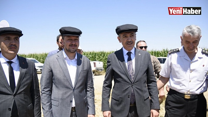 Elazığlı Validen Sekiz Köşe Şapka Vurgusu
