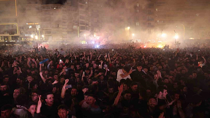 Elazığ'da Her Yer Bordo Beyaz