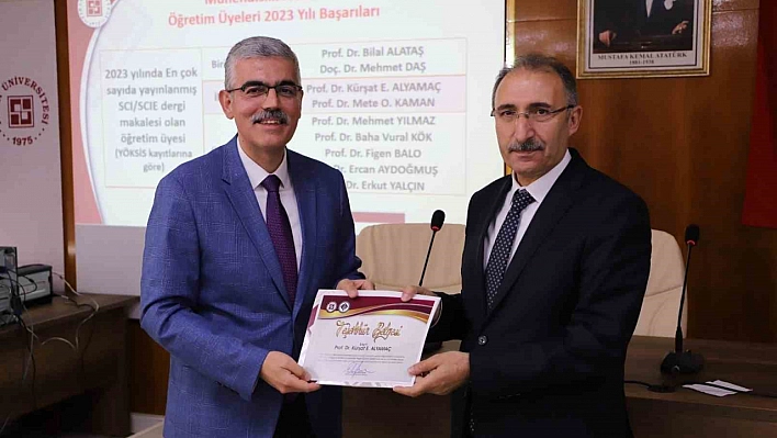 Fırat'lı Akademisyenler Ödüllendirildi