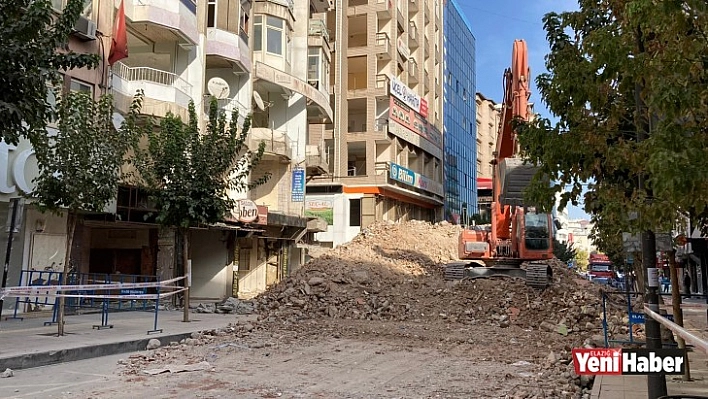 Gazi Caddesi Trafiğe Kapatıldı!