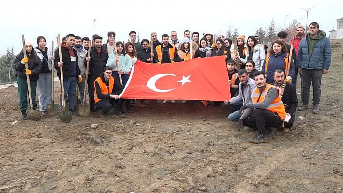 Gençlerden Anlamlı Etkinlik