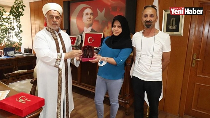 Gürcü Kadın Elazığ'da Müslüman Olup Elif İsmini Aldı