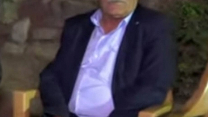 Hakkarili eski muhtar uçakta kalp krizi geçirdi