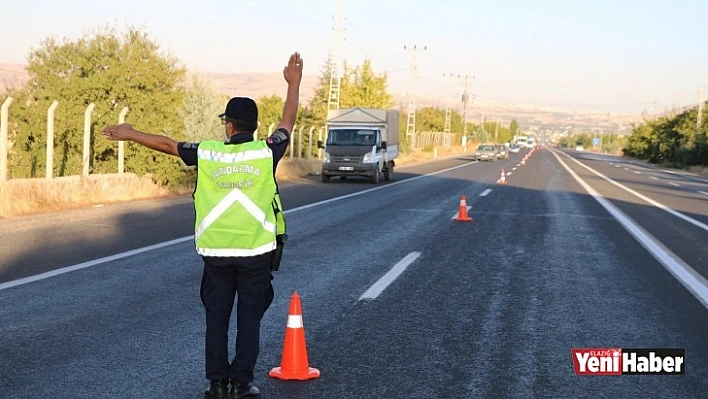Jandarma, drone destekli uygulamayla vatandaşları uyardı