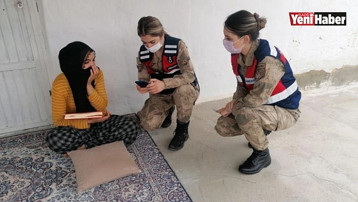 Jandarma 'Kadın Destek Uygulamasını' Tanıtıyor