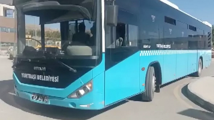 Kalp Krizi Geçiren Kişiye Anında Müdahale