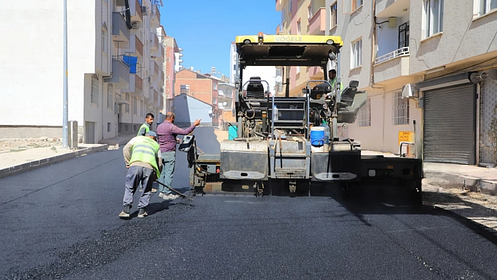 Kültür Mahallesinde Yollar Yenileniyor