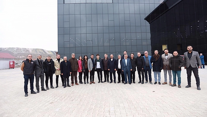 MÜSİAD'tan Cam Fabrikasına Ziyaret