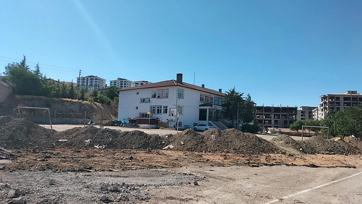 Elazığ'da Veliler ve Öğrenciler Tedirgin!