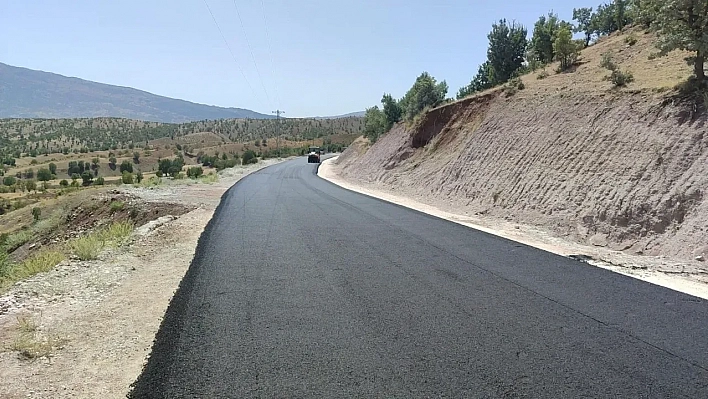 Özel İdare'de Hummalı Yol Çalışması