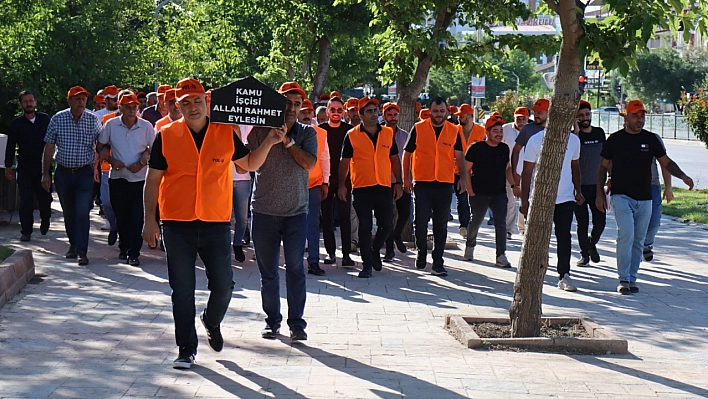 Özel İdare İşçilerinden 'Tabut'lu Eylem