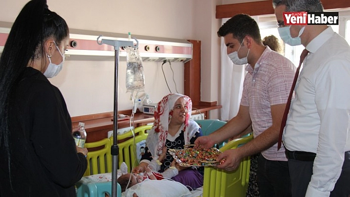 Sağlık Çalışanları ve Hastalara Bayram Ziyareti