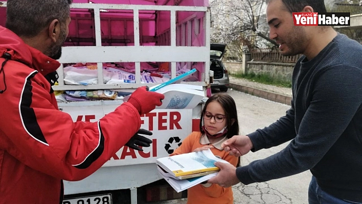 Soy isminin hakkını verdi, sokak sokak gezerek 1 milyonun üzerinde kitap topladı