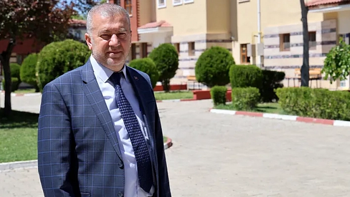 Yetiştiği Yurda Müdür Oldu
