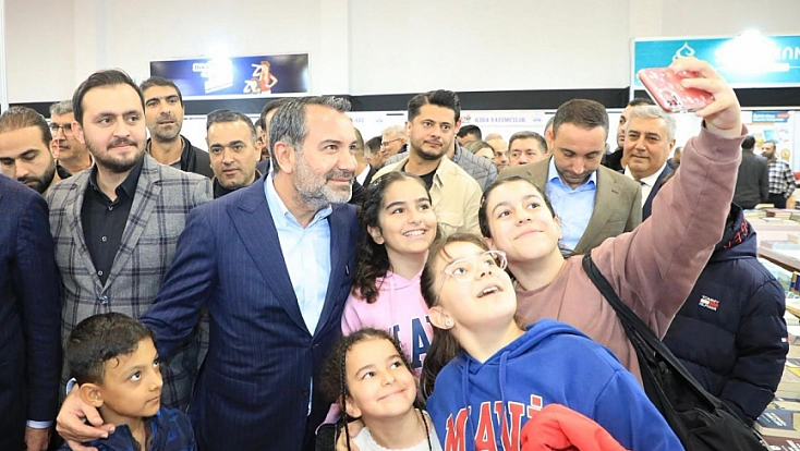 Elazığlılar Kitap Fuarına Akın Etti
