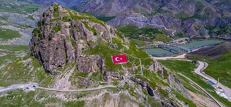 Hatipoğlu'nun Girişimleri Tarihe Işık Tuttu