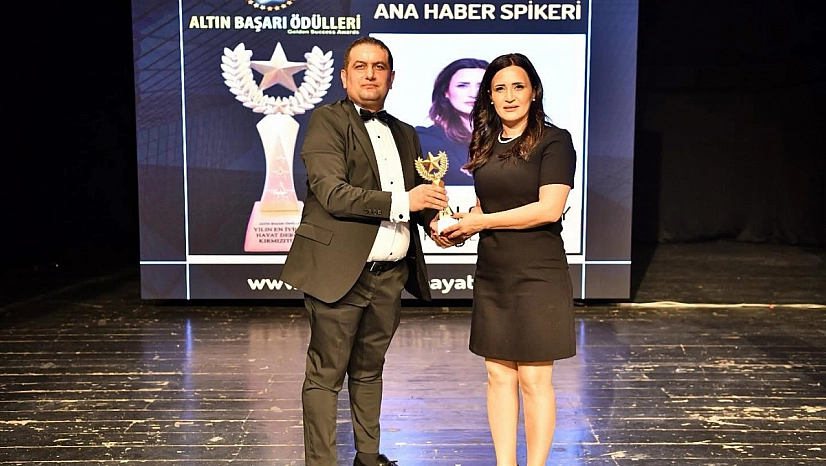 Başarılı Spikere 'Yılın En İyi' Ödülü
