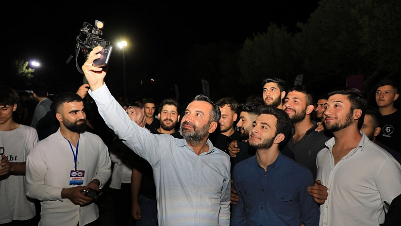 Başkan Şerifoğulları Gençlerle Buluştu