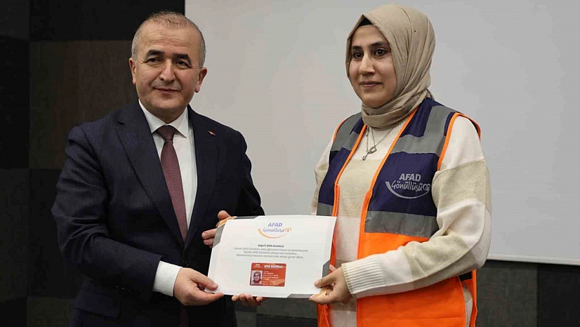 AFAD Gönüllüleri Sertifikalarını Aldı