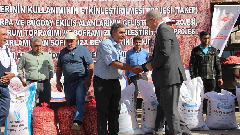 Elazığ'da Çiftçilere Tohum Desteği