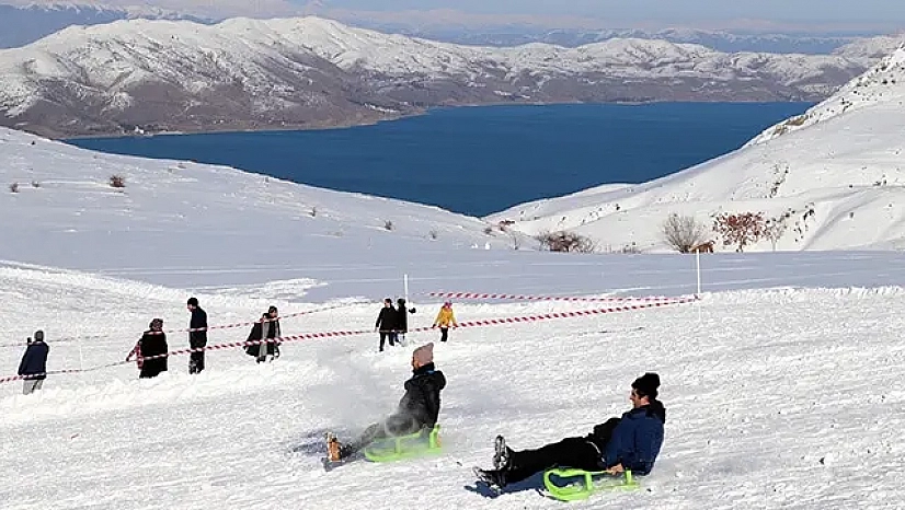 Hazarbaba'da Kayak Sezonu Açıldı