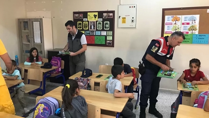 Jandarma, Öğrencileri Bilgilendirdi