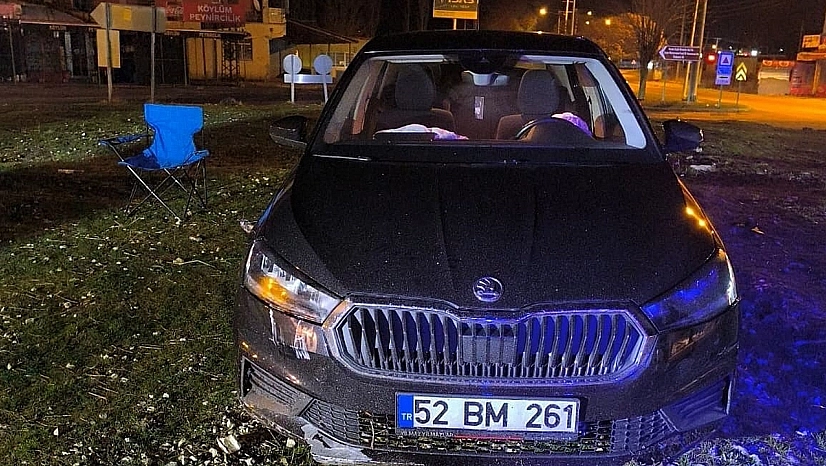 Kontrolü Kaybetti, Refüje Çıktı!