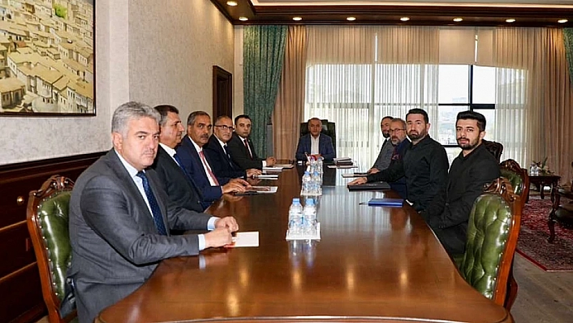 Maden İlçesi Masaya Yatırıldı!