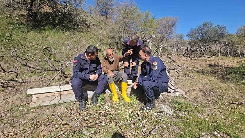 Suat Amcanın Zerafeti Yürekleri Isıttı