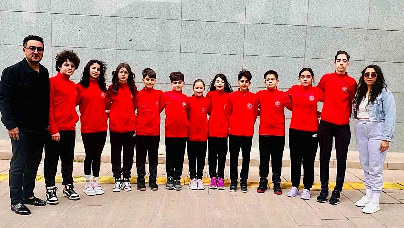 Yüzmede Elazığ'a 8 Madalya!