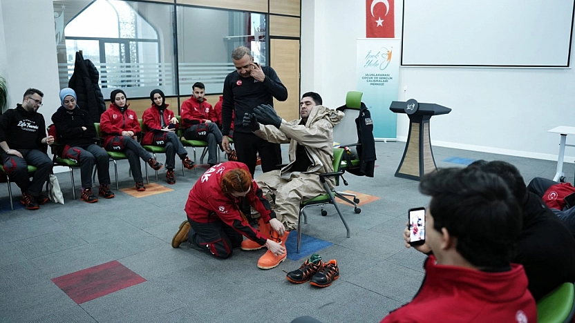 Elazığ'da AKUT Eğitimleri Sürüyor