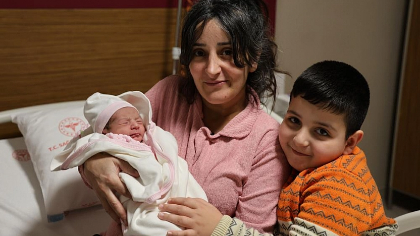 Yeni Yılın İlk Bebeği Zeynep Hüma Oldu