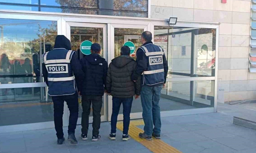 Elazığ'da 135 yıl kesinleşmiş hapis cezası bulunan zanlı yakalandı