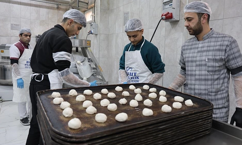 Elazığ'da Fabrika Gibi Okul