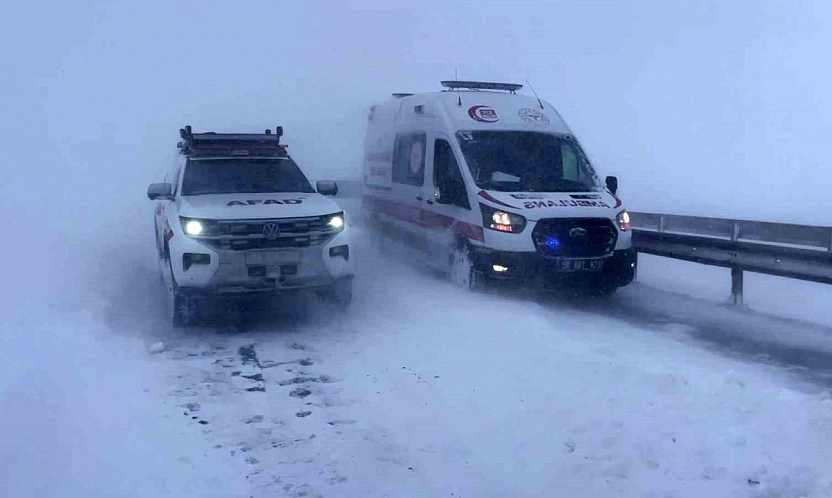 Elazığ Diyarbakır Yolu Trafiğe Kapalı!