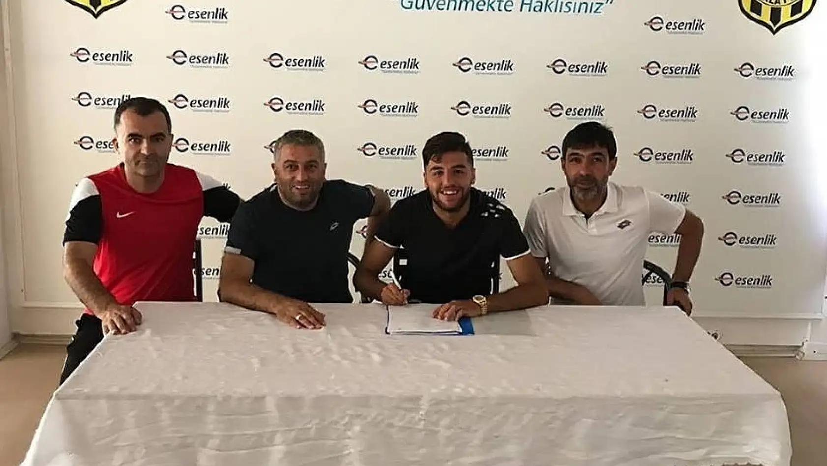 Yeni Malatyaspor, İstanbulsporlu genç futbolcuyu kadrosuna kattı 