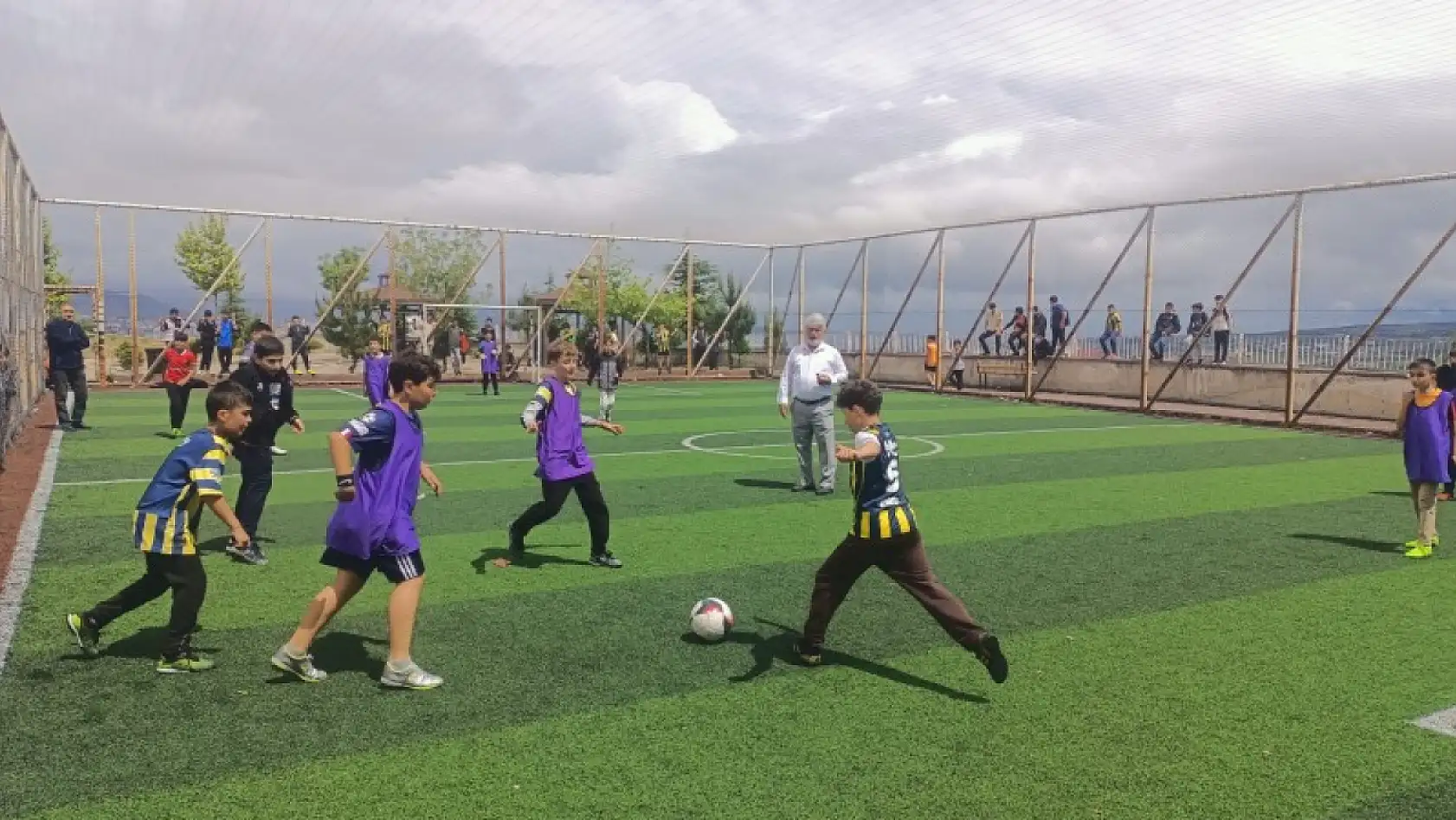 Elazığ'da Geleneksel Futbol Turnuvası