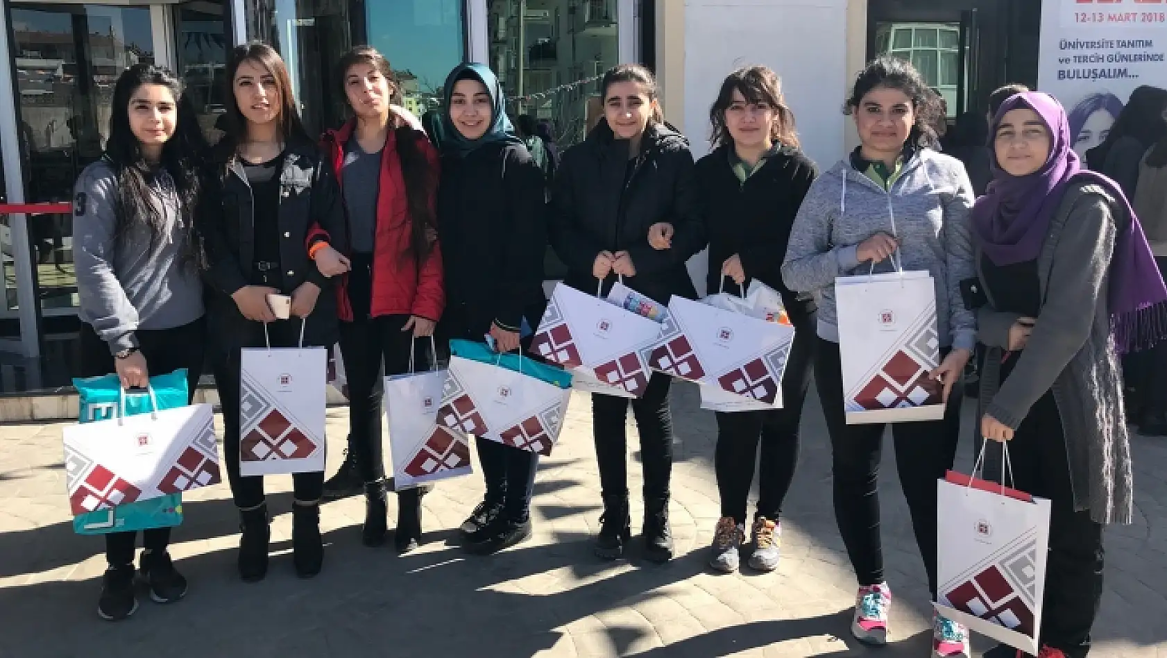 Fırat Üniversitesi Tanıtım Günlerinde Yoğun İlgi Görüyor